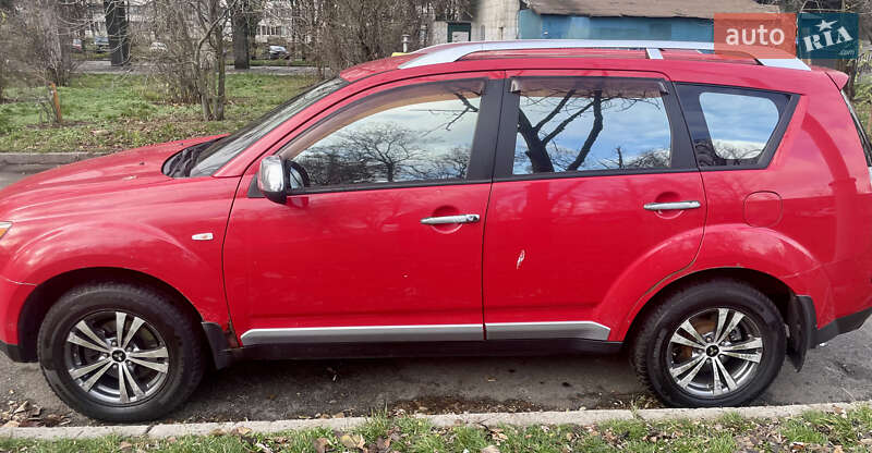 Внедорожник / Кроссовер Mitsubishi Outlander 2008 в Киеве