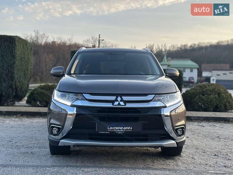 Позашляховик / Кросовер Mitsubishi Outlander 2017 в Дніпрі фото 4 Позашляховик / Кросовер Mitsubishi Outlander 2017 в Дніпрі