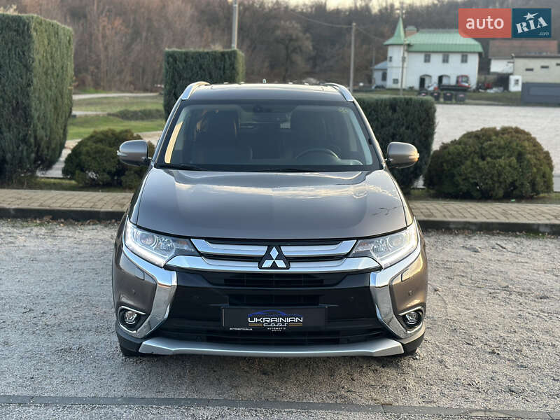 Позашляховик / Кросовер Mitsubishi Outlander 2017 в Дніпрі фото 3 Позашляховик / Кросовер Mitsubishi Outlander 2017 в Дніпрі
