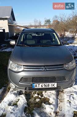 Внедорожник / Кроссовер Mitsubishi Outlander 2014 в Богородчанах