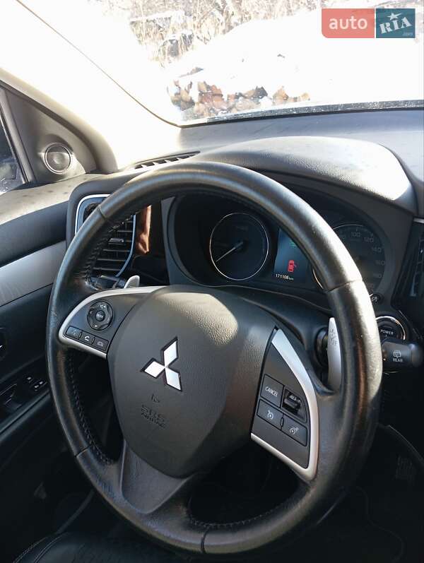 Позашляховик / Кросовер Mitsubishi Outlander 2014 в Богородчанах