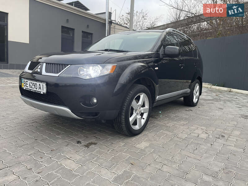 Внедорожник / Кроссовер Mitsubishi Outlander 2007 в Николаеве