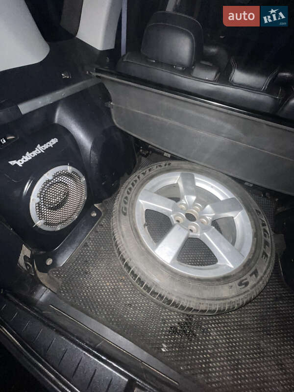 Внедорожник / Кроссовер Mitsubishi Outlander 2007 в Николаеве