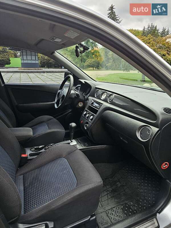 Позашляховик / Кросовер Mitsubishi Outlander 2008 в Києві