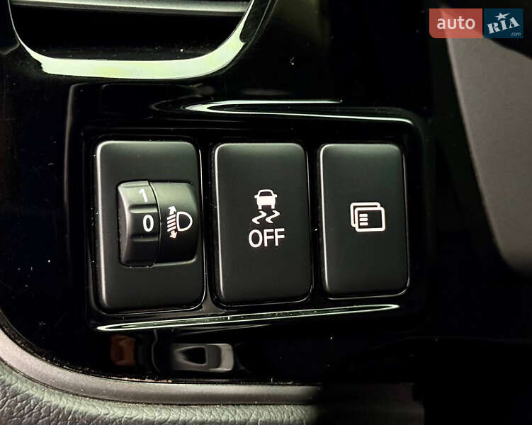 Внедорожник / Кроссовер Mitsubishi Outlander 2018 в Киеве