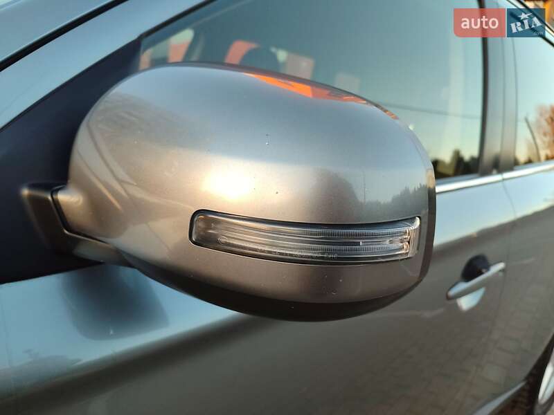 Внедорожник / Кроссовер Mitsubishi Outlander 2013 в Львове