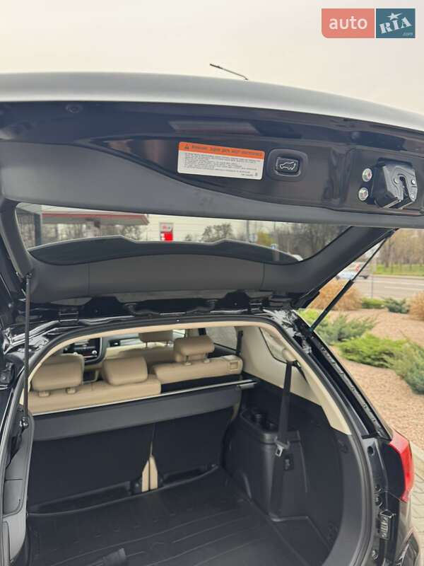 Внедорожник / Кроссовер Mitsubishi Outlander 2019 в Кривом Роге фото 16 Внедорожник / Кроссовер Mitsubishi Outlander 2019 в Кривом Роге