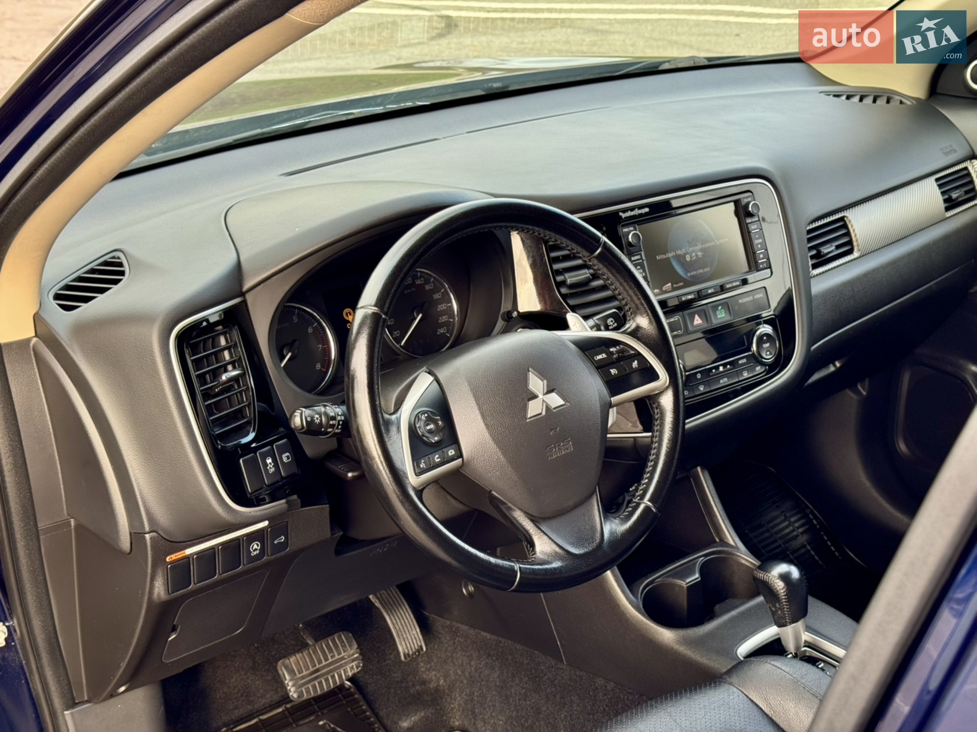 2014 Mitsubishi Outlander - мініатюра 14