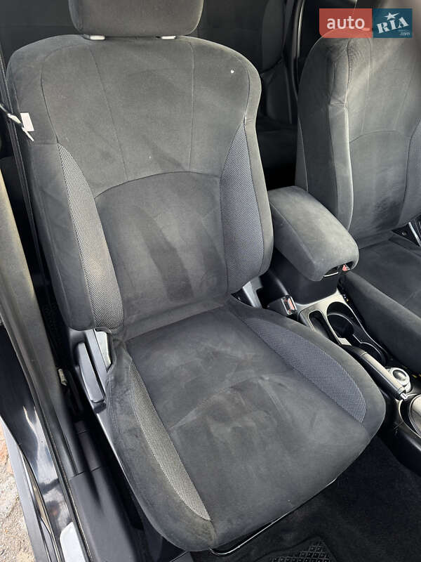 Позашляховик / Кросовер Mitsubishi Outlander 2008 в Броварах