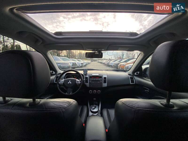 Внедорожник / Кроссовер Mitsubishi Outlander 2008 в Киеве