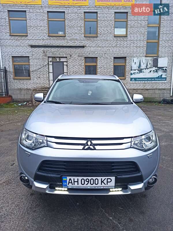 Mitsubishi Outlander 2014