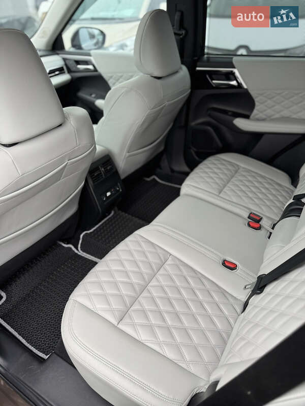 Внедорожник / Кроссовер Mitsubishi Outlander 2022 в Ивано-Франковске