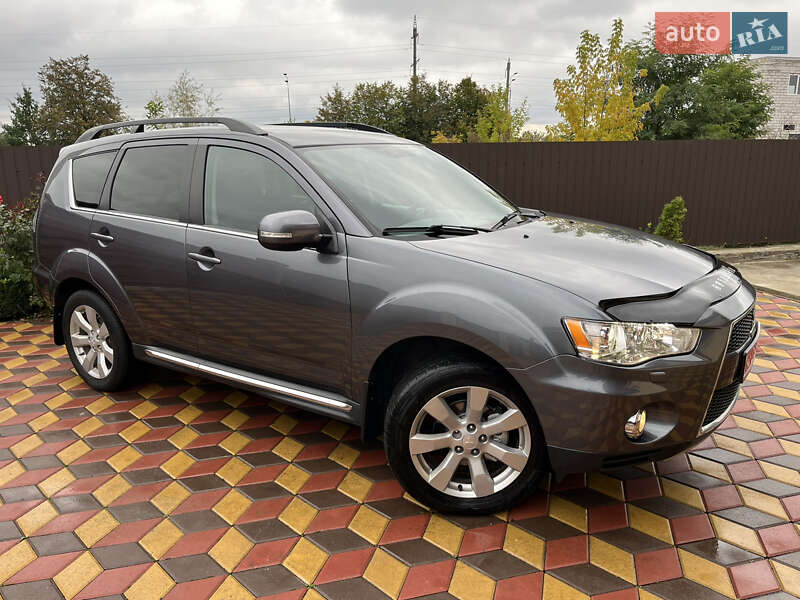 Внедорожник / Кроссовер Mitsubishi Outlander 2012 в Виннице
