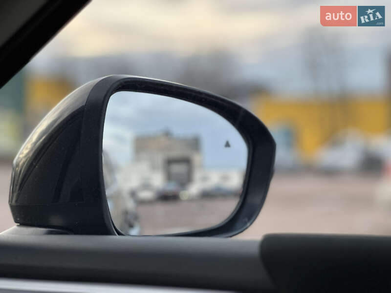 Внедорожник / Кроссовер Mitsubishi Outlander 2022 в Житомире