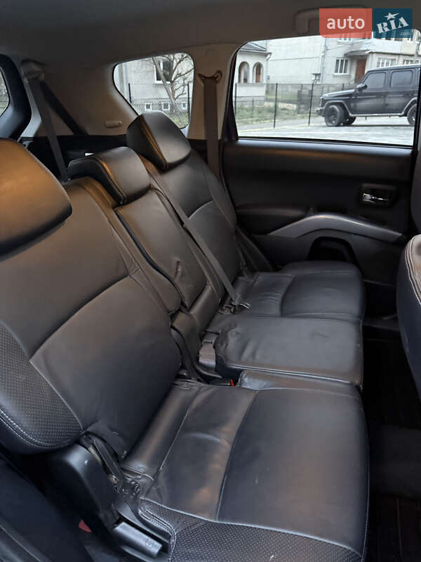 Позашляховик / Кросовер Mitsubishi Outlander 2007 в Кременці