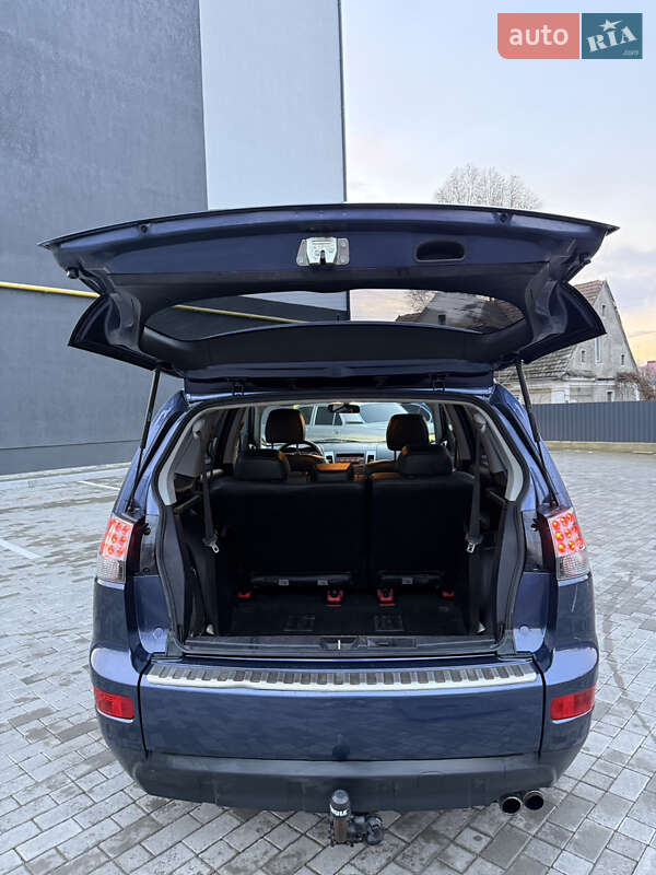 Позашляховик / Кросовер Mitsubishi Outlander 2007 в Кременці