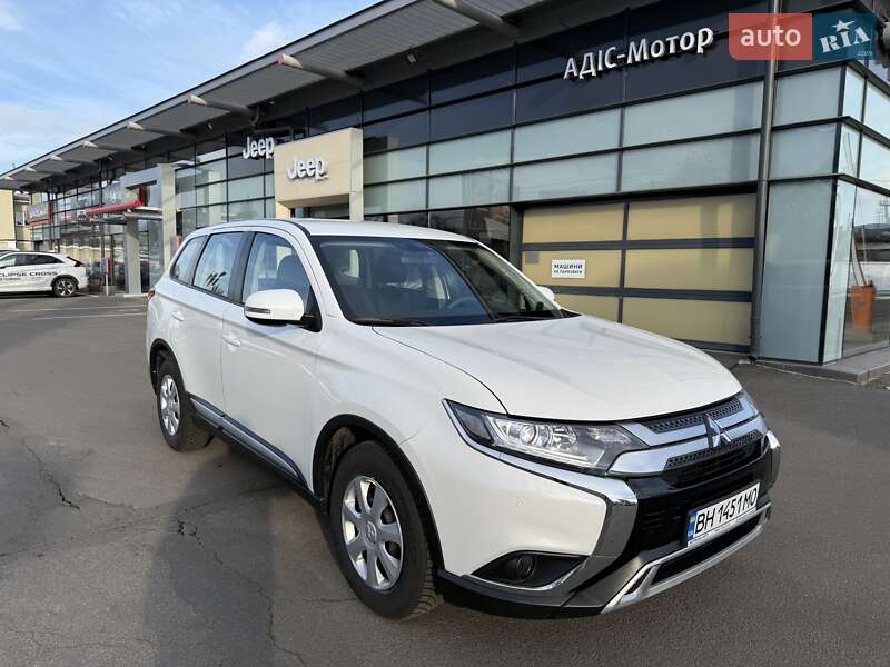 Mitsubishi Outlander 2019