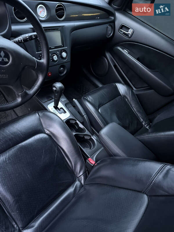 Внедорожник / Кроссовер Mitsubishi Outlander 2008 в Харькове фото 8 Внедорожник / Кроссовер Mitsubishi Outlander 2008 в Харькове