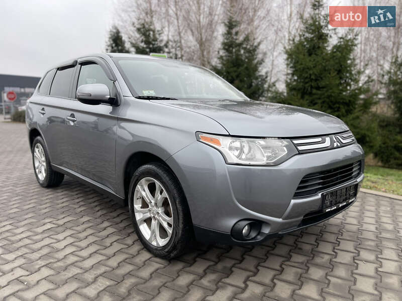 Позашляховик / Кросовер Mitsubishi Outlander 2013 в Луцьку