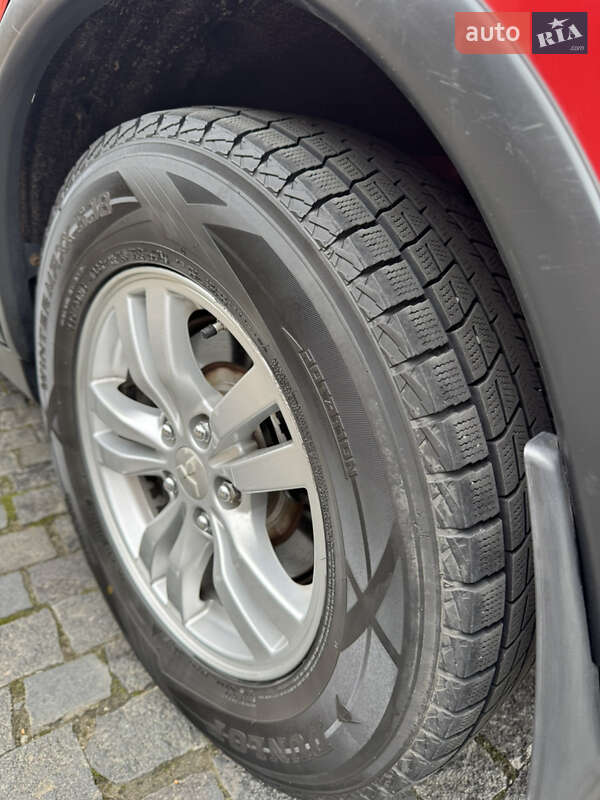 Внедорожник / Кроссовер Mitsubishi Outlander 2016 в Киеве