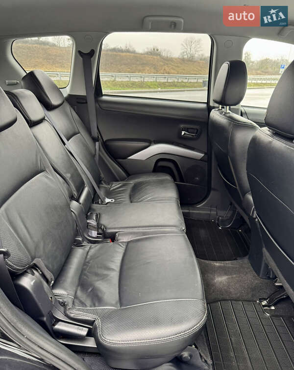 Позашляховик / Кросовер Mitsubishi Outlander 2012 в Полтаві