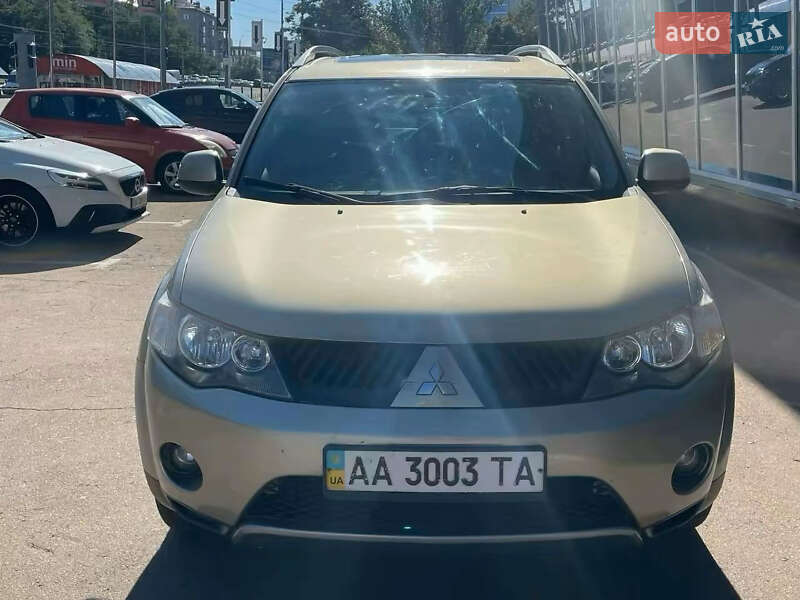 Позашляховик / Кросовер Mitsubishi Outlander 2007 в Києві фото 7 Позашляховик / Кросовер Mitsubishi Outlander 2007 в Києві