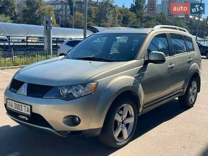 Позашляховик / Кросовер Mitsubishi Outlander 2007 в Києві фото 6 Позашляховик / Кросовер Mitsubishi Outlander 2007 в Києві