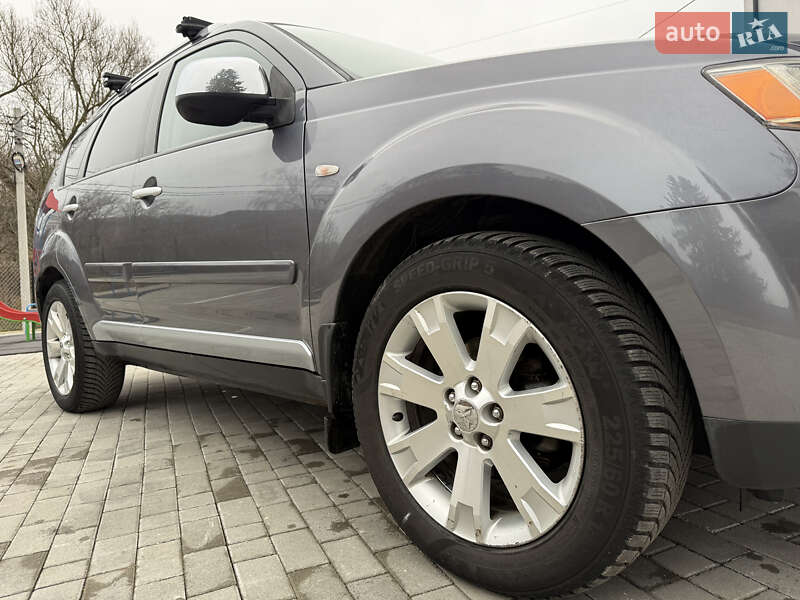 Внедорожник / Кроссовер Mitsubishi Outlander 2008 в Кременце