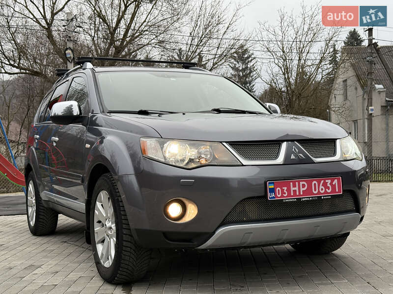 Внедорожник / Кроссовер Mitsubishi Outlander 2008 в Кременце