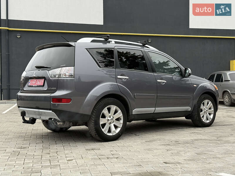 Внедорожник / Кроссовер Mitsubishi Outlander 2008 в Кременце