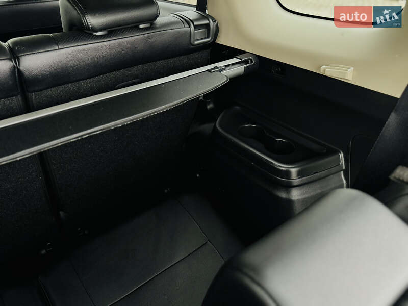 Позашляховик / Кросовер Mitsubishi Outlander 2015 в Дрогобичі