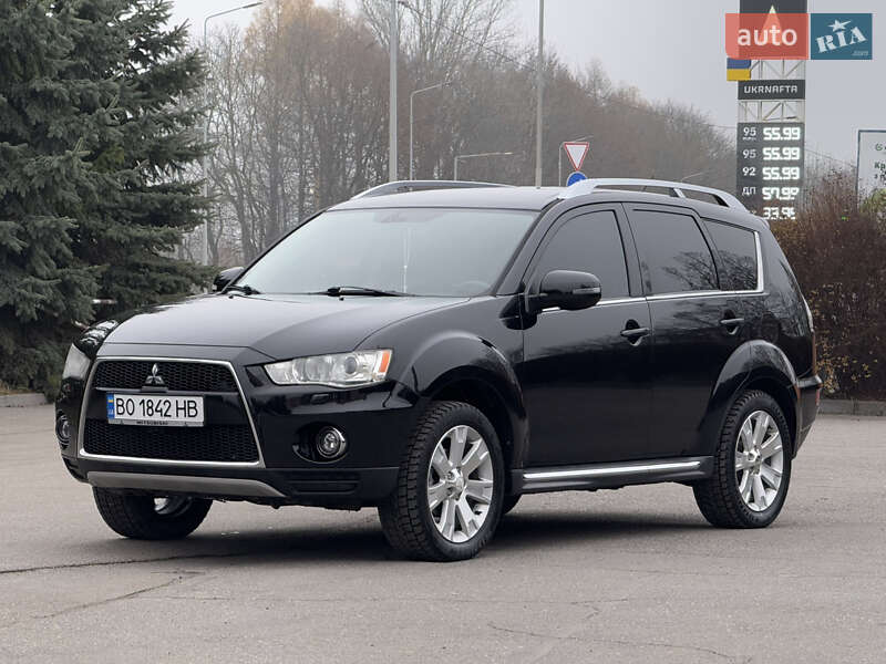 Позашляховик / Кросовер Mitsubishi Outlander 2010 в Тернополі