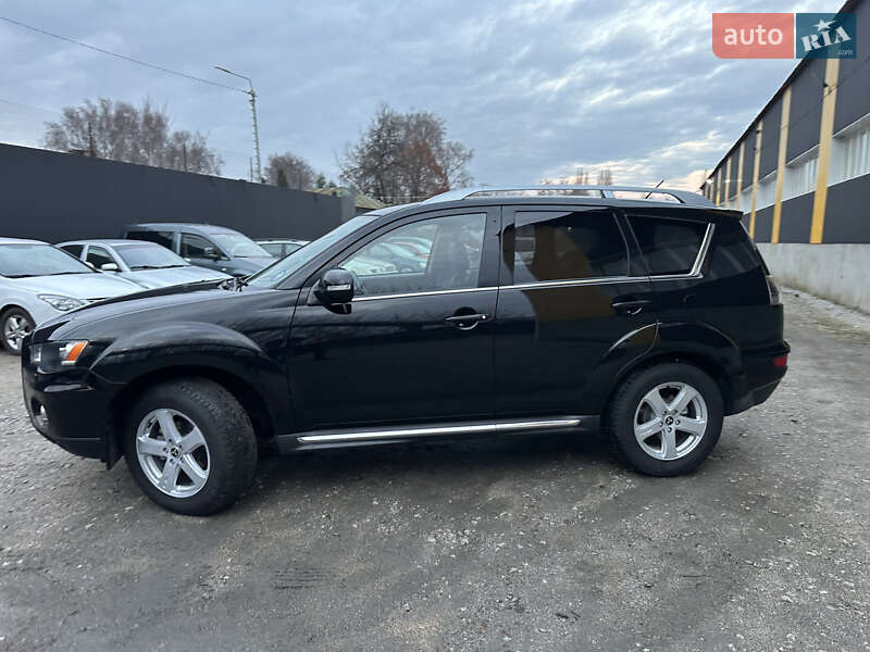 Позашляховик / Кросовер Mitsubishi Outlander 2009 в Ніжині