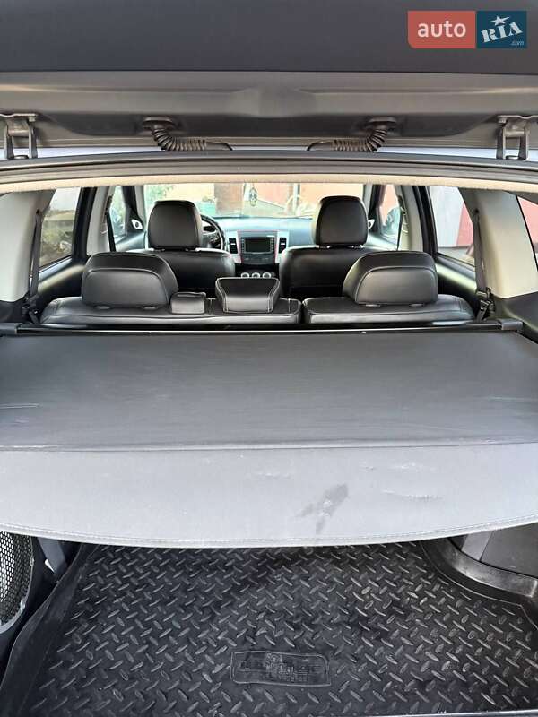 Позашляховик / Кросовер Mitsubishi Outlander 2008 в Березані