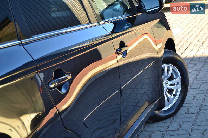 Внедорожник / Кроссовер Mitsubishi Outlander 2013 в Дрогобыче