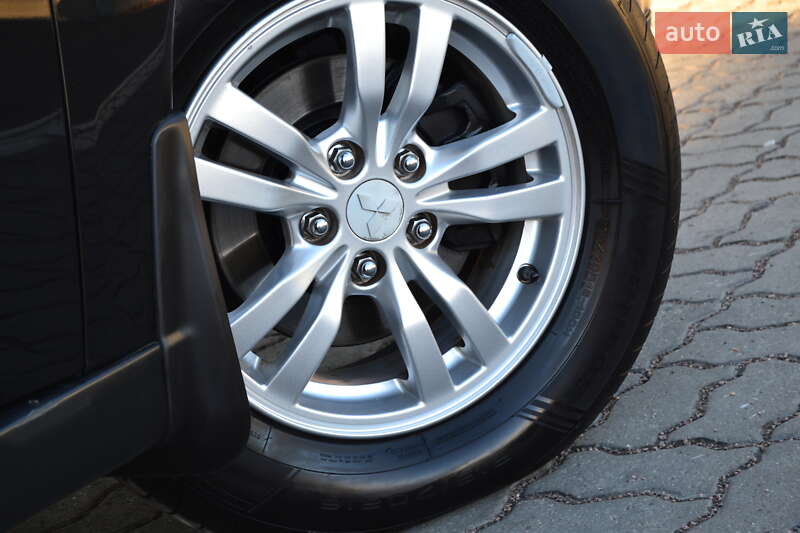 Внедорожник / Кроссовер Mitsubishi Outlander 2013 в Дрогобыче