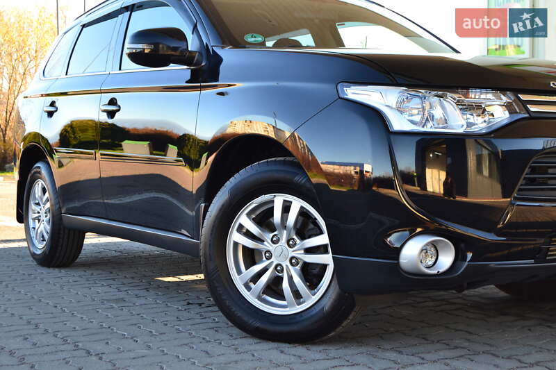 Внедорожник / Кроссовер Mitsubishi Outlander 2013 в Дрогобыче