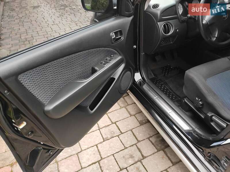 Внедорожник / Кроссовер Mitsubishi Outlander 2007 в Каменец-Подольском