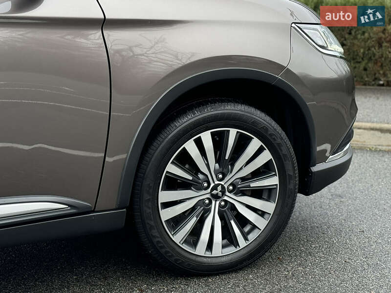 Позашляховик / Кросовер Mitsubishi Outlander 2018 в Харкові фото 39 Позашляховик / Кросовер Mitsubishi Outlander 2018 в Харкові