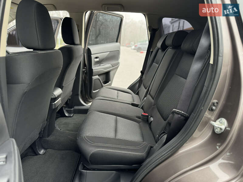 Позашляховик / Кросовер Mitsubishi Outlander 2018 в Харкові фото 48 Позашляховик / Кросовер Mitsubishi Outlander 2018 в Харкові