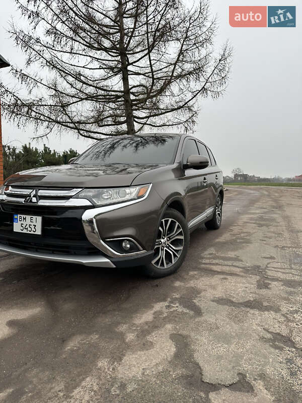 Внедорожник / Кроссовер Mitsubishi Outlander 2015 в Сумах фото 3 Внедорожник / Кроссовер Mitsubishi Outlander 2015 в Сумах