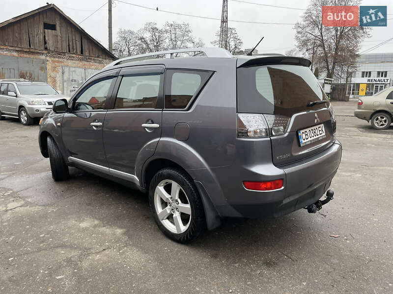 Позашляховик / Кросовер Mitsubishi Outlander 2008 в Чернігові