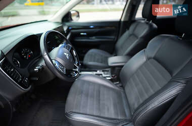 Позашляховик / Кросовер Mitsubishi Outlander 2019 в Запоріжжі