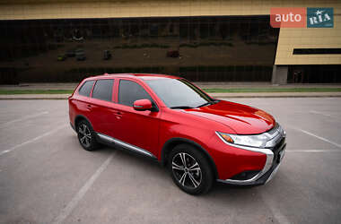 Позашляховик / Кросовер Mitsubishi Outlander 2019 в Запоріжжі