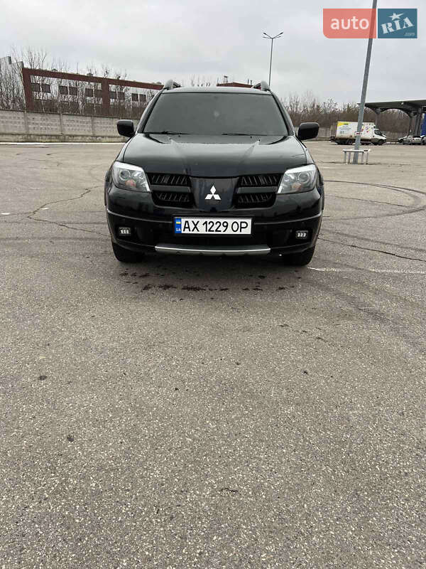 Позашляховик / Кросовер Mitsubishi Outlander 2005 в Харкові фото 3 Позашляховик / Кросовер Mitsubishi Outlander 2005 в Харкові