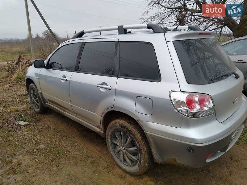 Внедорожник / Кроссовер Mitsubishi Outlander 2004 в Стрые фото 8 Внедорожник / Кроссовер Mitsubishi Outlander 2004 в Стрые
