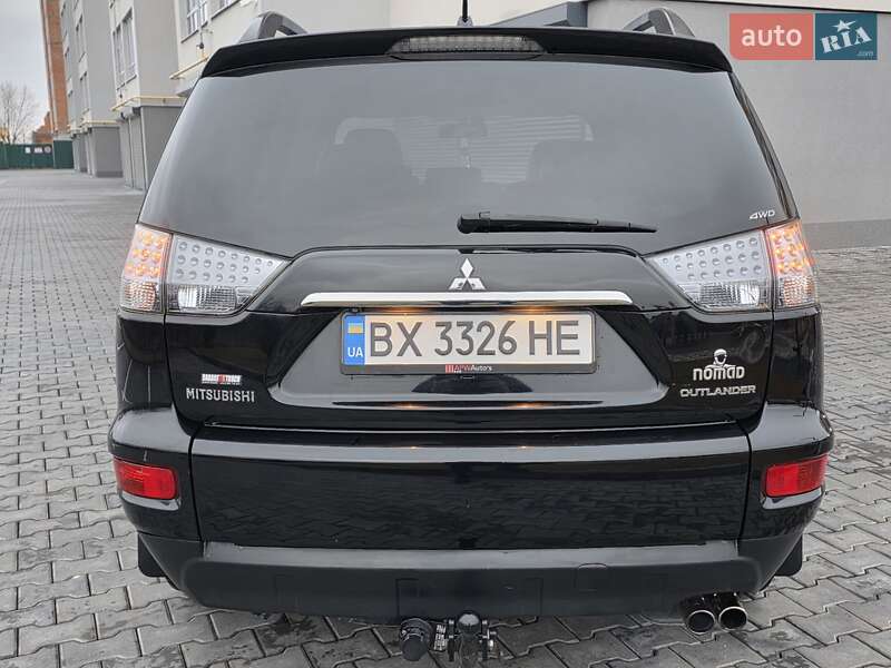 Внедорожник / Кроссовер Mitsubishi Outlander 2012 в Хмельницком