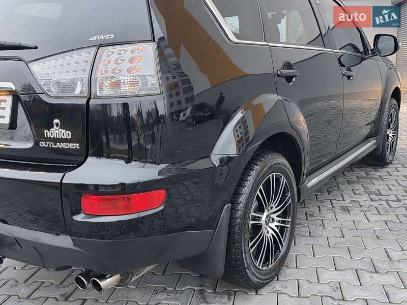 Внедорожник / Кроссовер Mitsubishi Outlander 2012 в Хмельницком