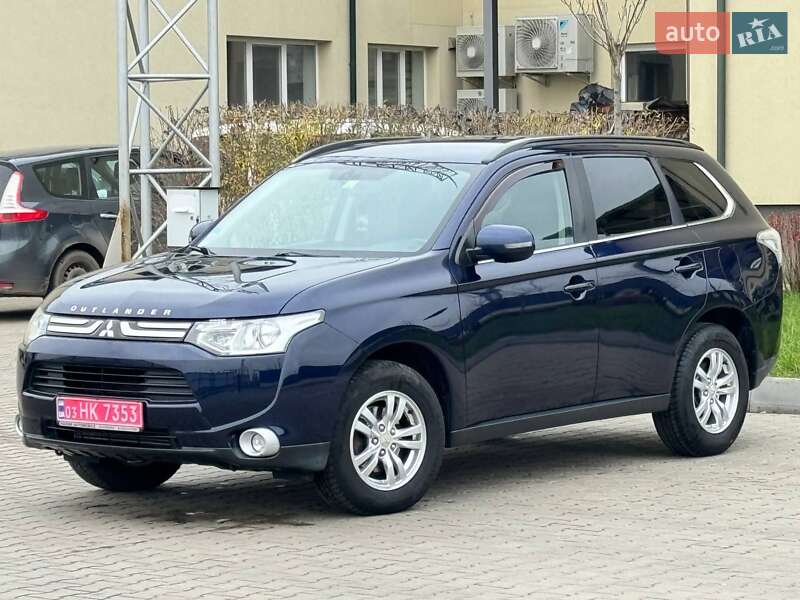 Позашляховик / Кросовер Mitsubishi Outlander 2012 в Луцьку