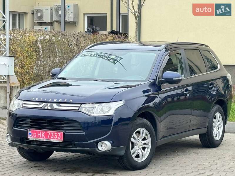 Позашляховик / Кросовер Mitsubishi Outlander 2012 в Луцьку
